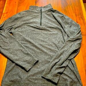 Lululemon men’s soft jersey 1/2 zip.  Size large.  Excellent condition!